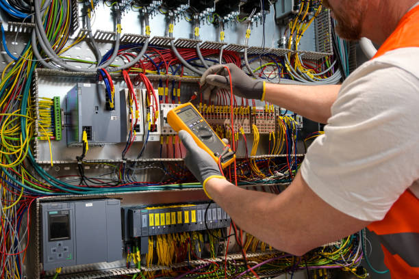 Best Best Electricians Near Me  in Tri City, OR